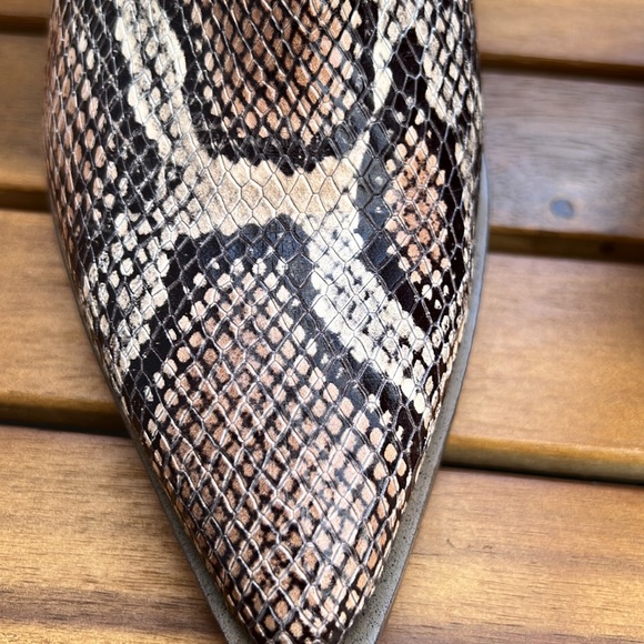 Vince Camuto leather reptile print boot SZ 9 - Picture 16 of 16